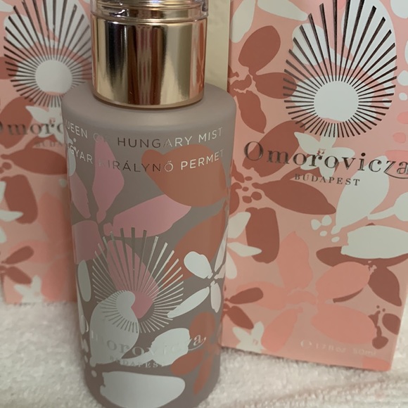 OMOROVICZA Queen of Hungary Mist 2 Pack Brand New in Box 1.7 oz each - Picture 3 of 6